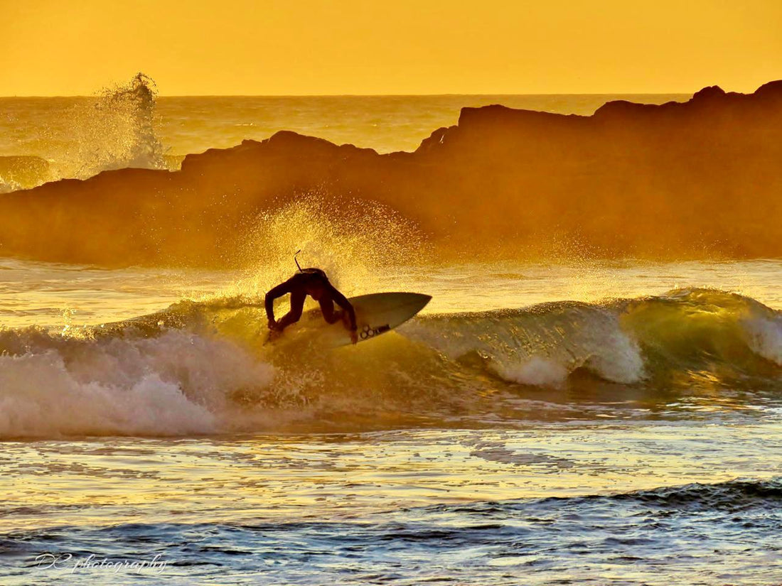 El auge del surf en invierno: cómo aprovechar al máximo la temporada fría