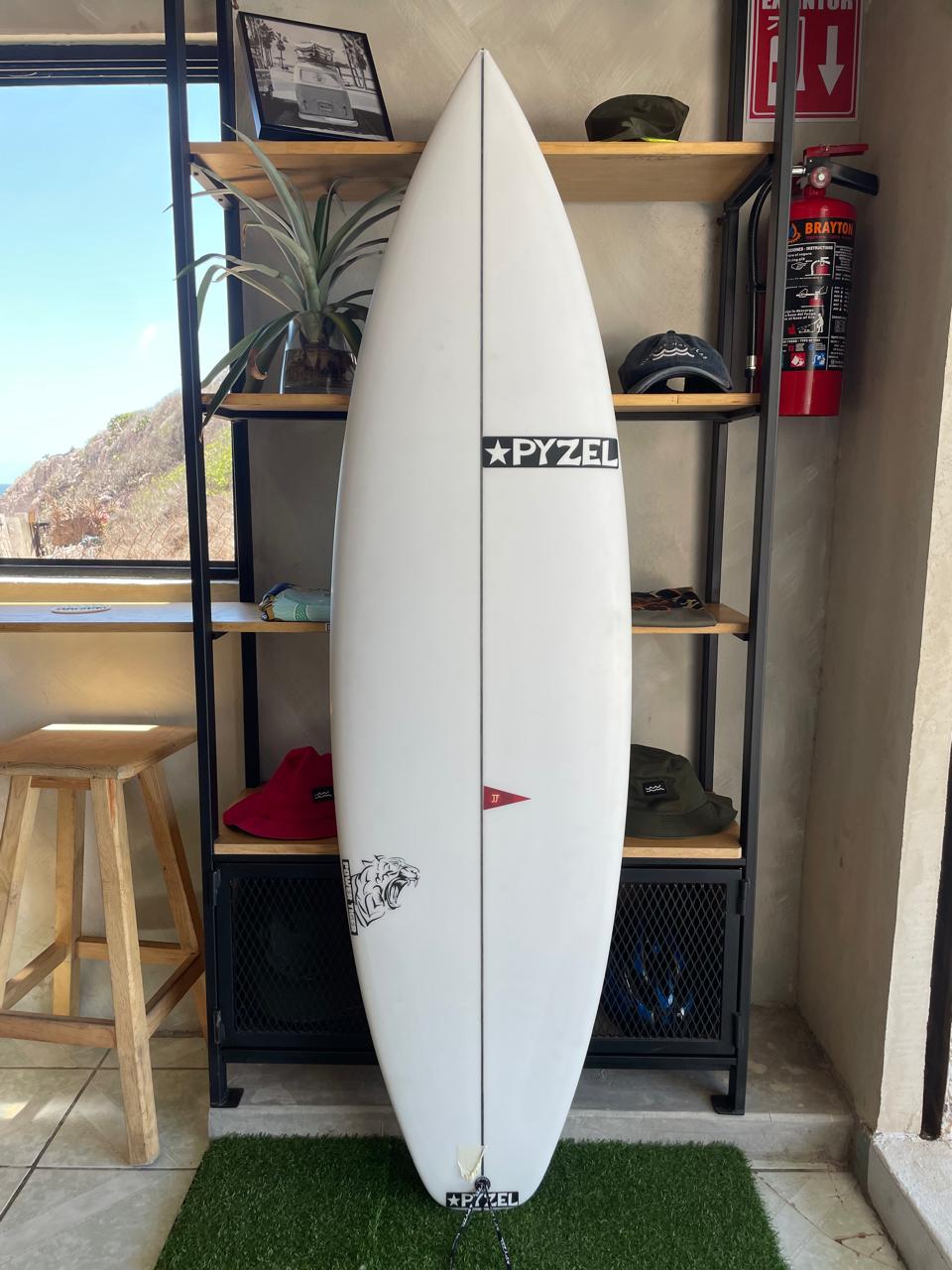 5’10 PYZEL POWER TIGER XL